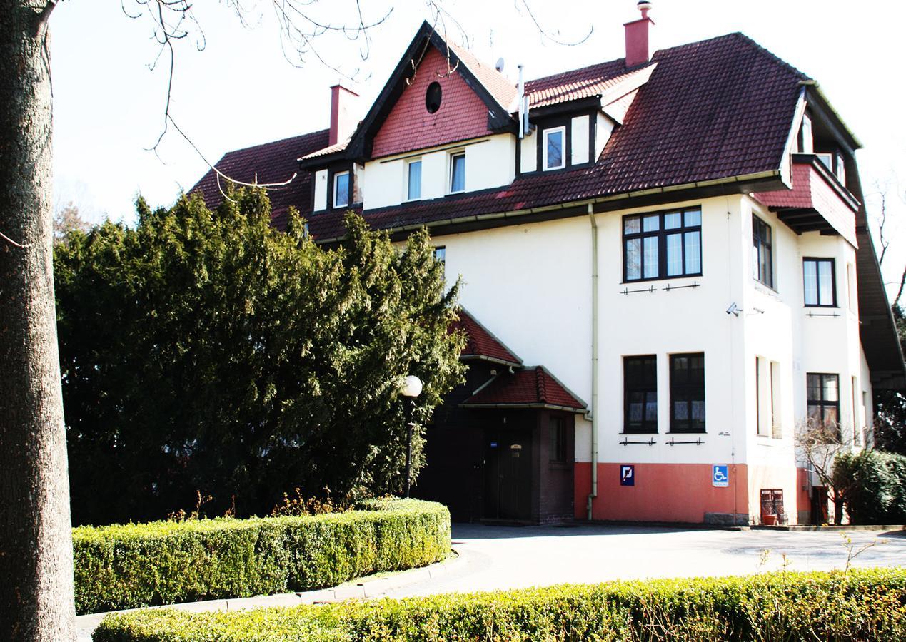 Pensjonat Galery Świebodzice Exterior photo